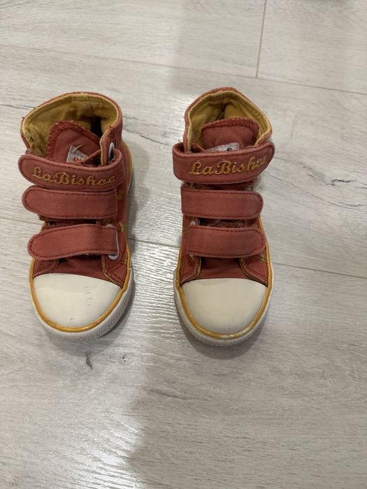 Кеды для девочки четыре года