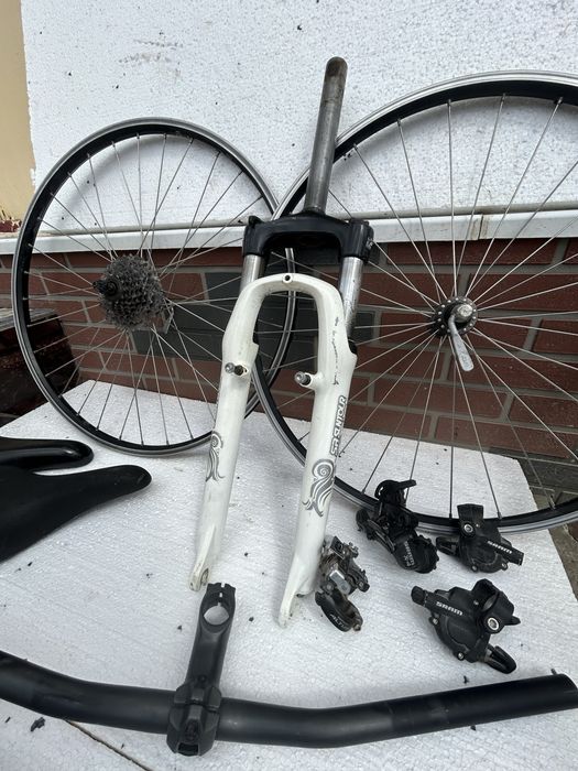Vand piese pentru bicicleta (DESCRIERE)