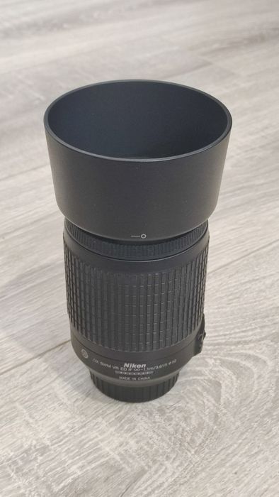 Объектив на Nikon, nikkor AF-S 55-200 mm с блендой