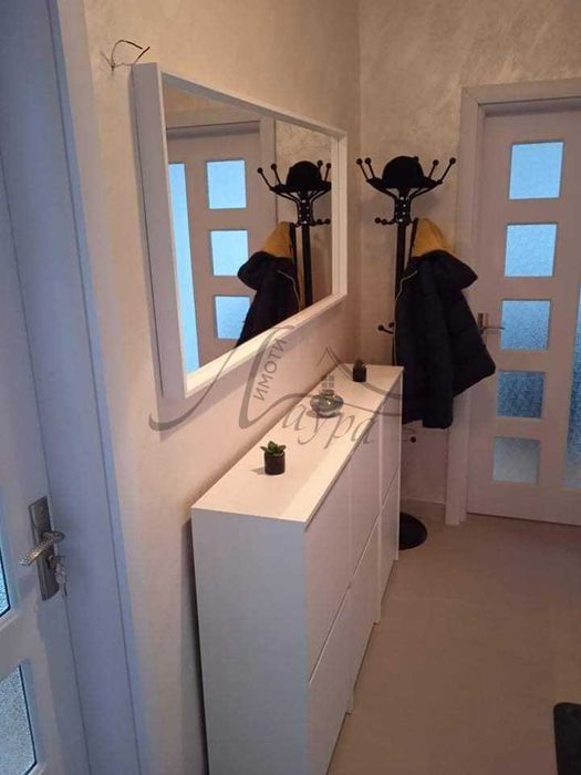 Дава се под наем Двустаен апартамент в Шумен, Център - 60 кв.м за 306 € - Снимка #6