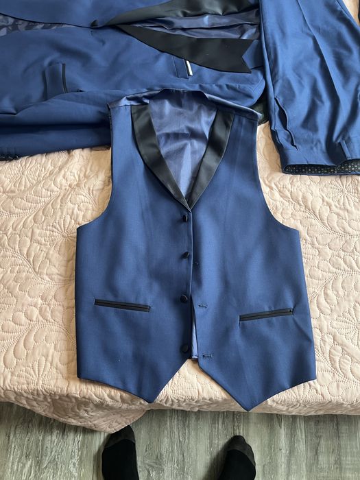 Мъжки Костюм нов