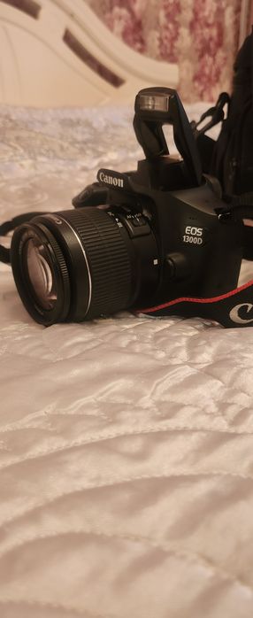 Фотоаппарат Canon EOS1300D