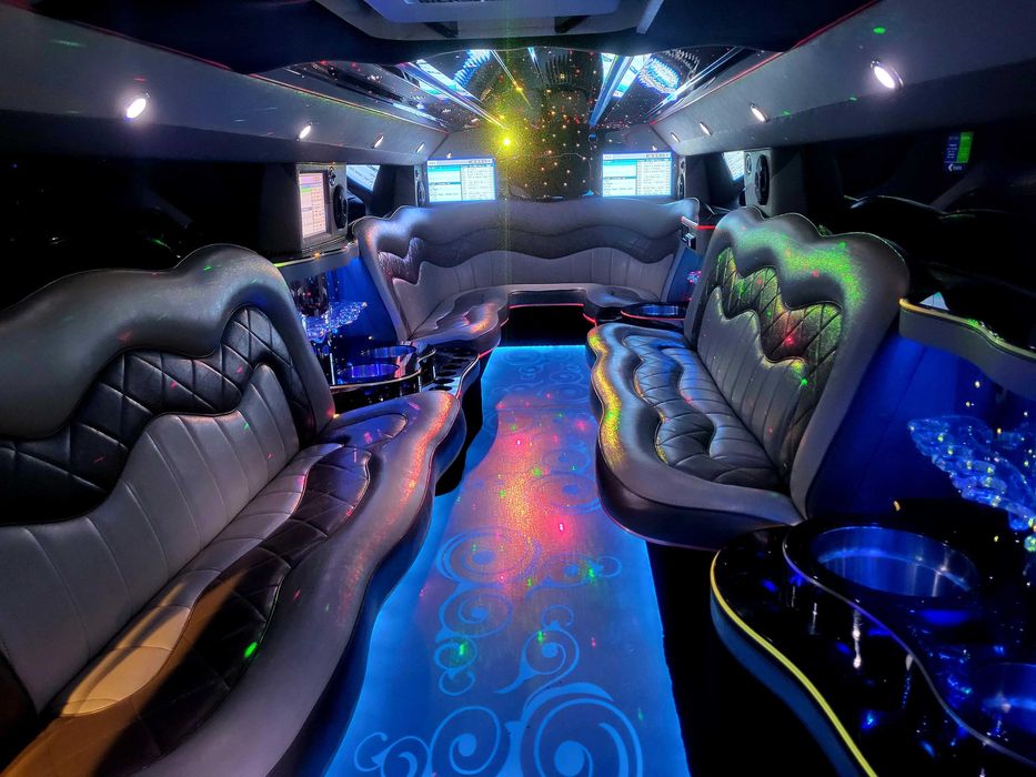 Limuzina Hummer 14 locuri