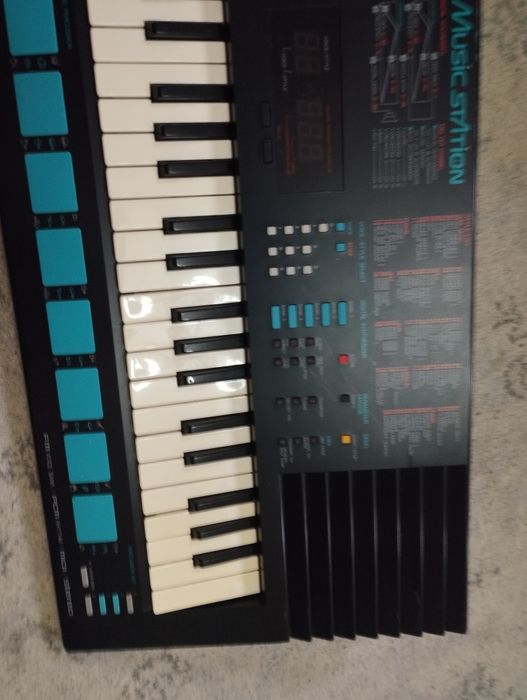 Yamaha psr780 orga midi controler synth