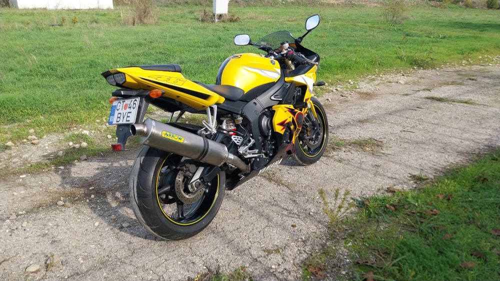 Vand Yamaha R6 2005 RJ095 editie VR46 1107 evacuare Arrow cu omologare