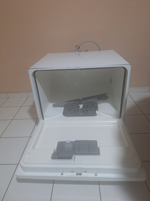 Съдомиялна Electrolux ESF 2450W