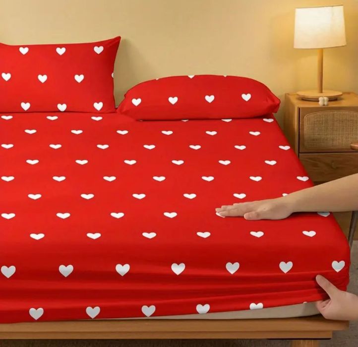 Комплект простынь на резинке +наволочки