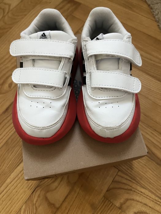 Маратонки Adidas