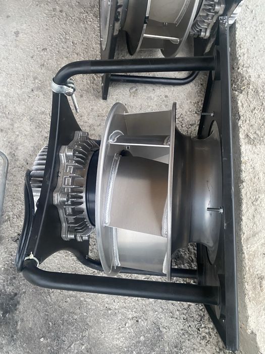 Промышленный вентилятор/двигатель