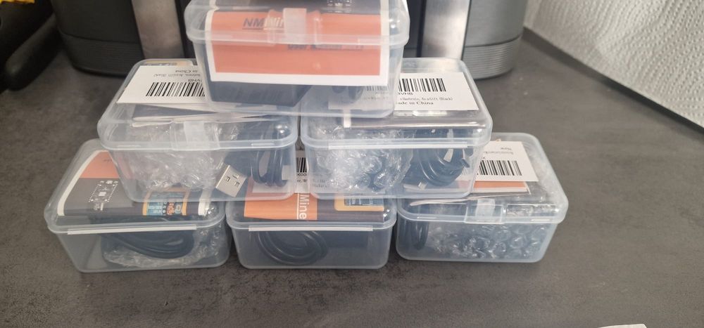 Lucky Miner Bitcoin nou 9 bucati