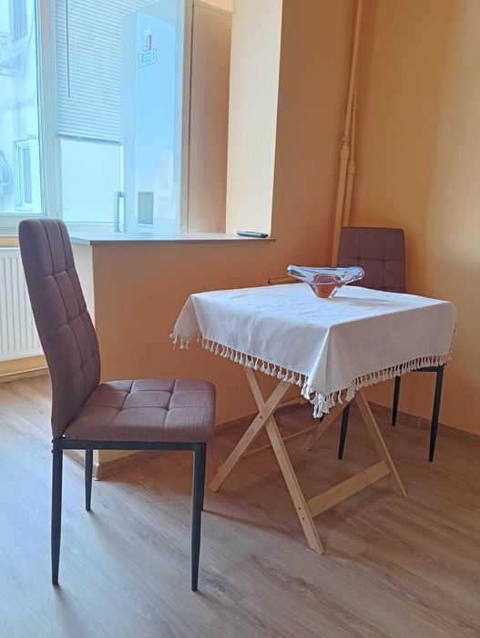 Garsonieră de închiriat