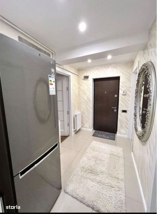 Apartament cu 2 camere decomandate , etaj intermediar