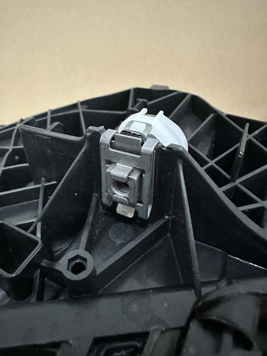 Фар десен BMW G22 G23 G26 G80 G82 G83 Перфектен