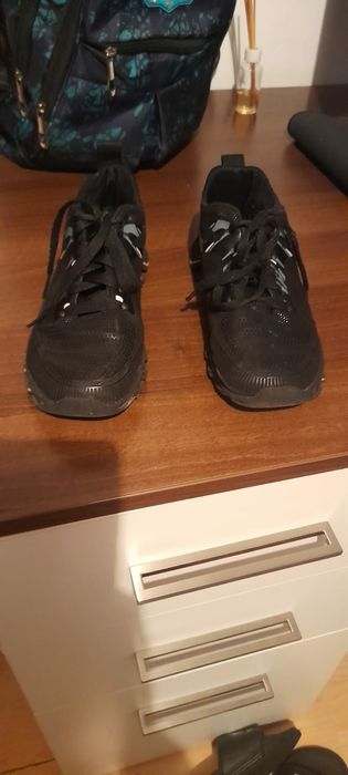 Adidasi  negri copii