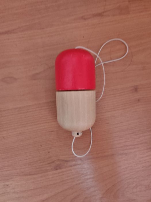 Kendama pill rosie