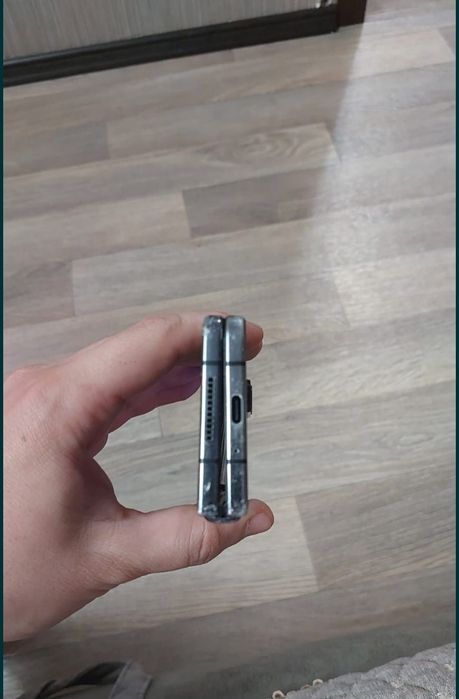 Samsung galaxy Z Fold 4