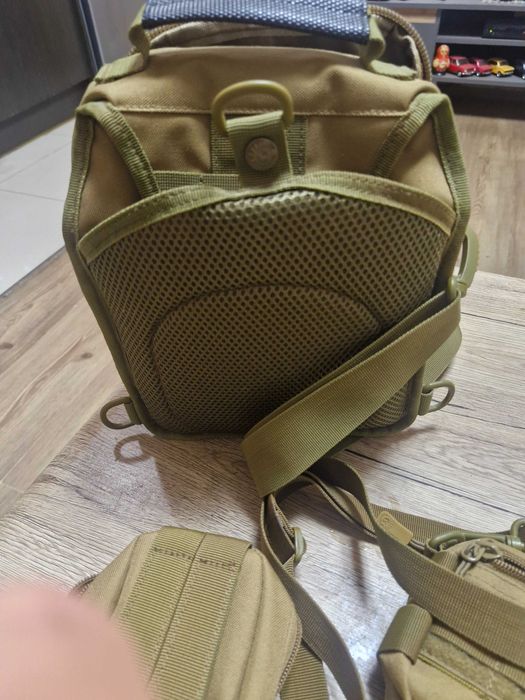 Продава се мъжка чантичка ,,Protector plus,,