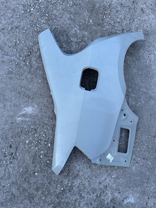 Aripă dreapta spate vw jetta.