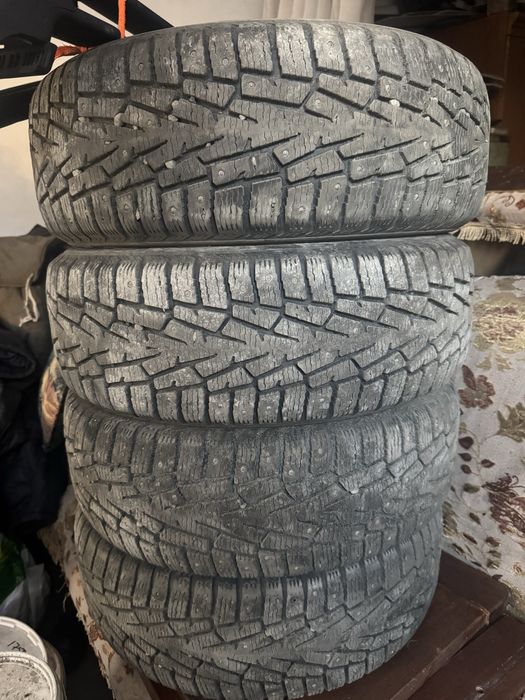 Продам шины зимние