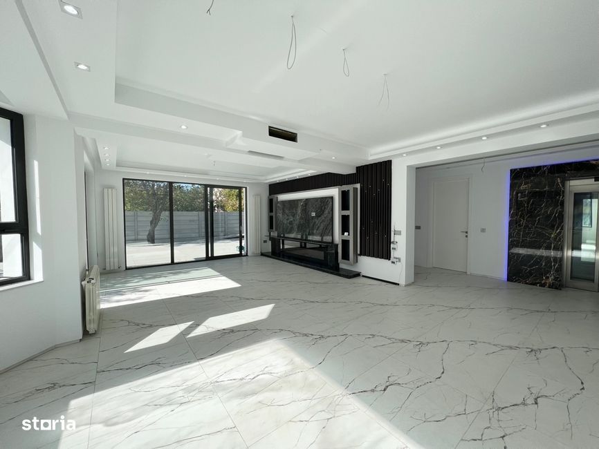 Vila Superba 535mp-Padure- teren 1030mp