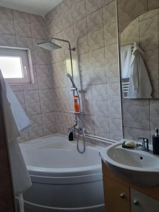Închiriez apartament 2 camere