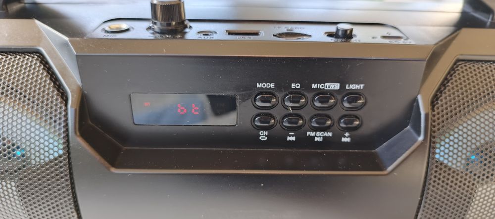 Radio ,Platinet nou
