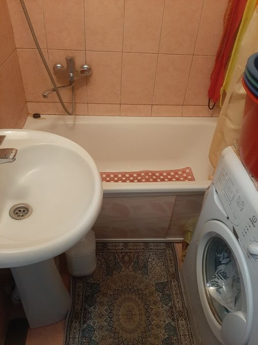 Продам 3х ул.Маяковского 12 (брежн.)!