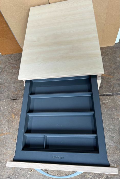 Stoc 100 buc Rollbox Profesional cu 4 sertare metalice SteelCase si rotile; Casetiera birou; Dulap; Container; Carucior cu sertare