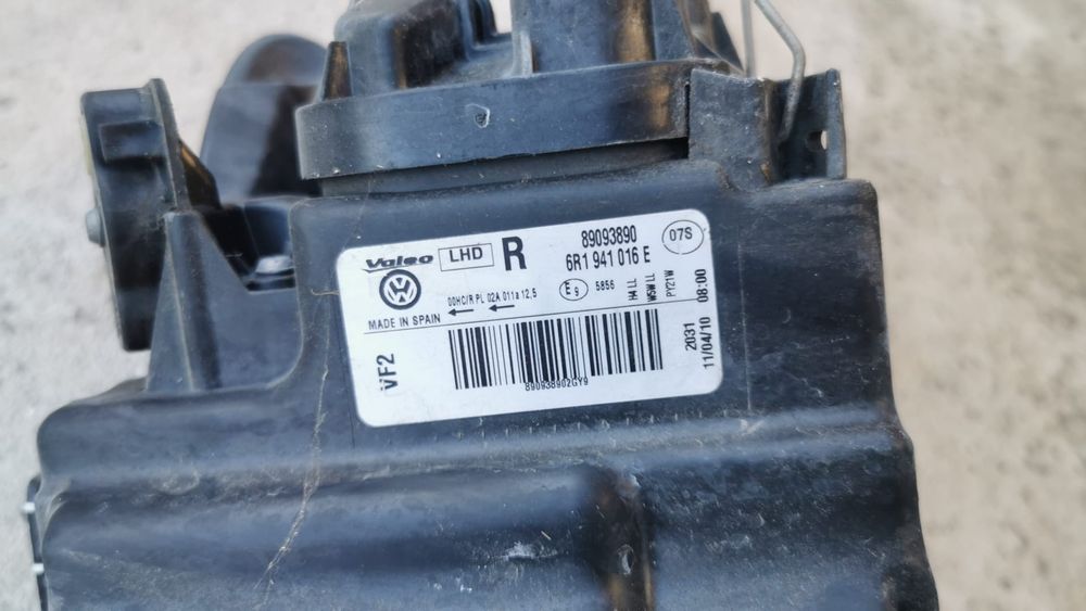 Far Volkswagen Polo 6R