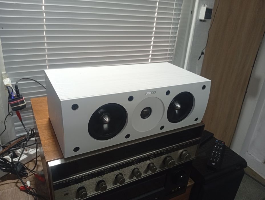 Център JAMO S-60 бял пиано лак
