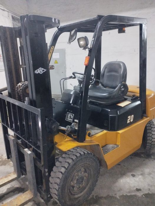 Продам погрузчик 2тонник