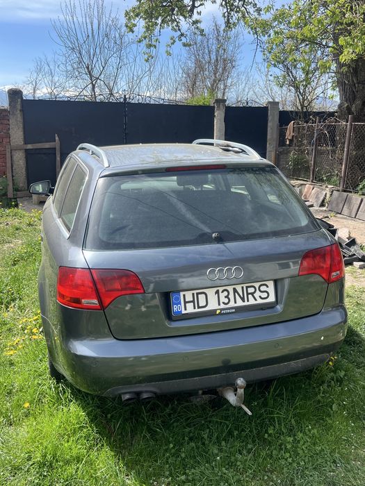 Vand audi a4 b7 avariat