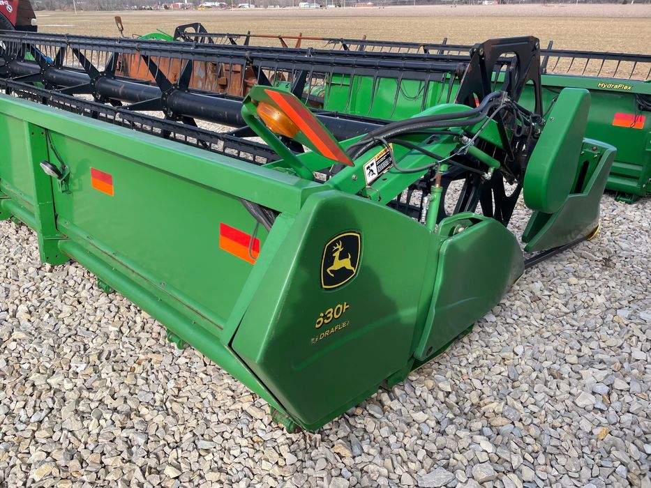 Продам жатку Флекс 630 Ф