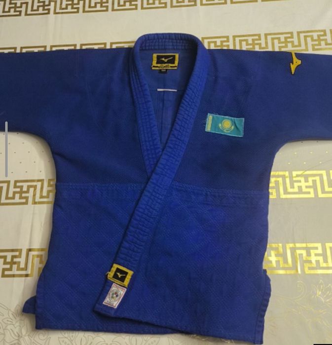 Продам кимоно для дзюдо