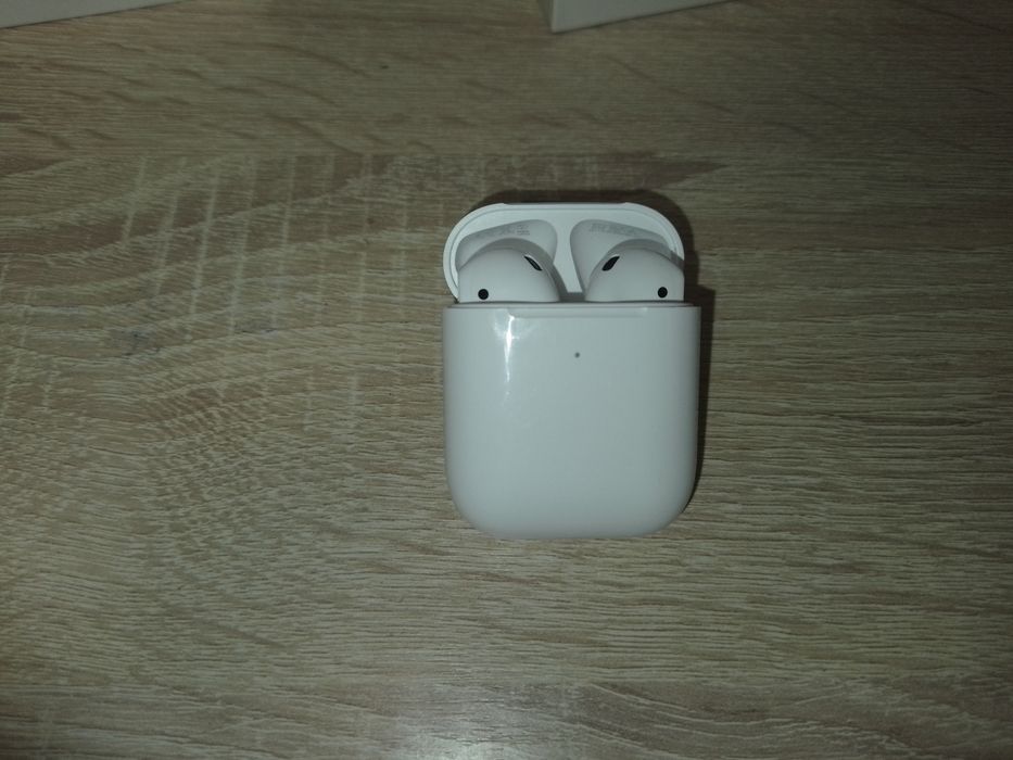 Продаю AirPods 2  Original