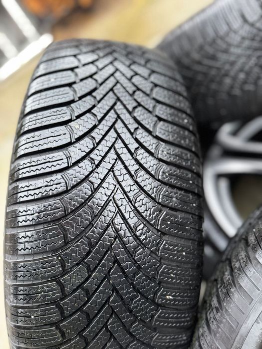 Set roti iarna IMPECABIL 235 55 R18