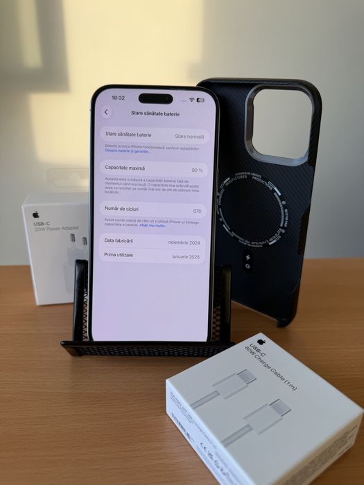 De vanzare iPhone 16 Pro Max White Titan, 90% bateria, de 512Gb