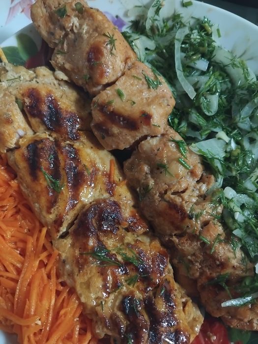 Шашлык  на гриле   + лаваш хлеб лук маринад