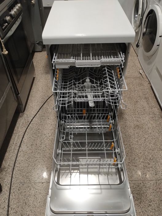 Съдомиялна Miele 45 см Свободностояща