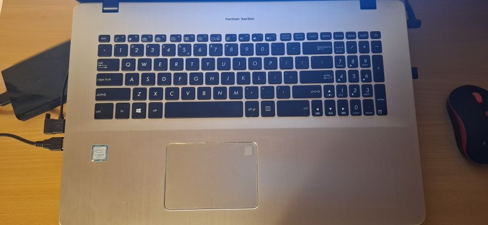 Laptop Asus Vivobook