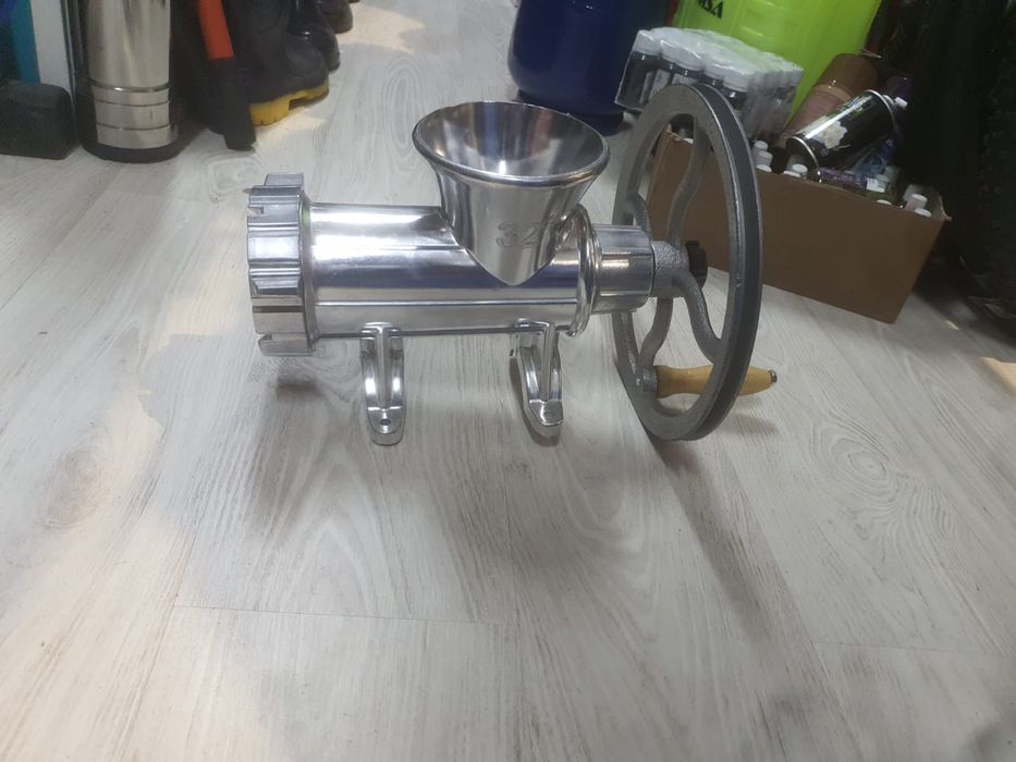 Masina manuala de tocat