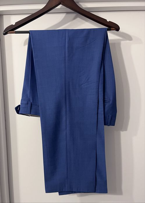 Премиальный костюм Canali