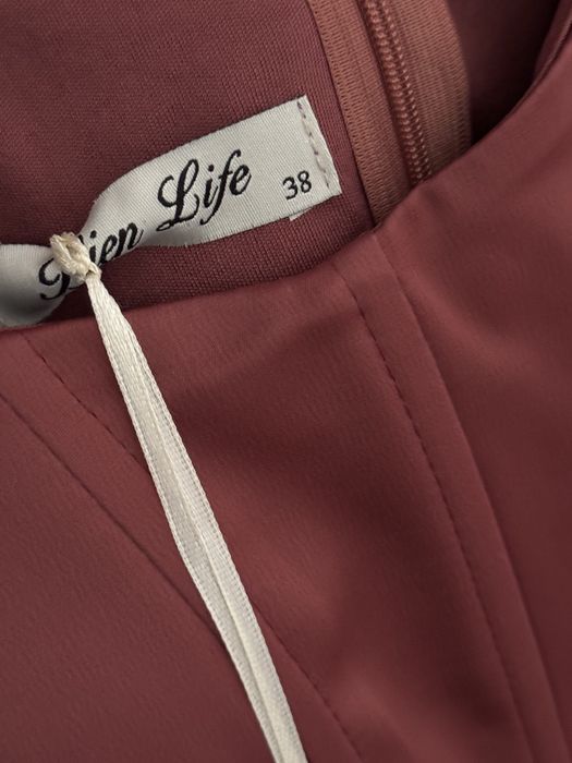 Нова официална рокля в бордо – сатен