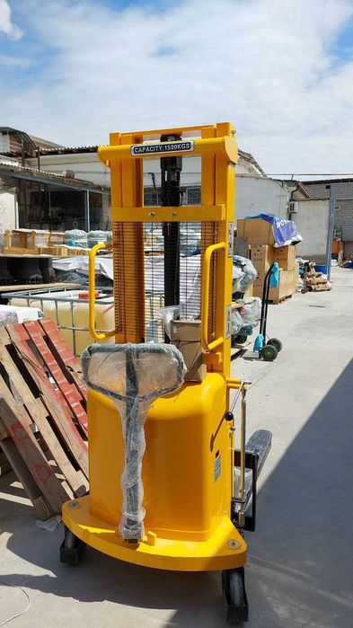 Shtabeler Polavtomat Elektrchiskiy  Roxli  3 metr 1500kg