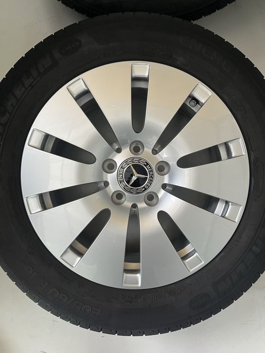 Оригинални джанти 16 цола 5х112 за Мерцедес Ц-класа с гуми 205/60/16