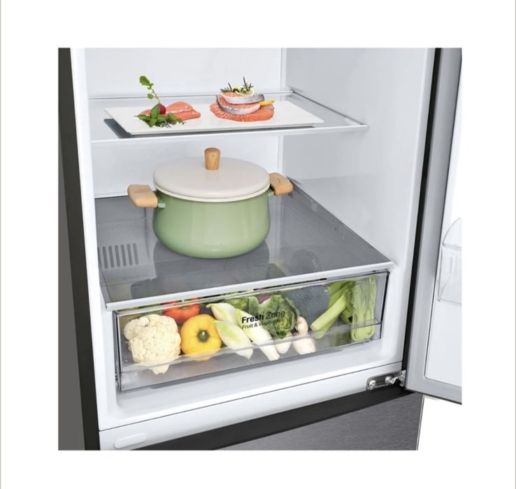 Продам Холодильник LG DoorCooling+ с