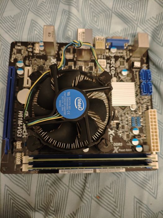 Placă de bază Asrock H61M-VG3