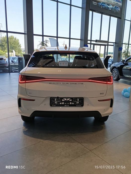 BYD E2 BYD Keles salonida sotuvda tayyor