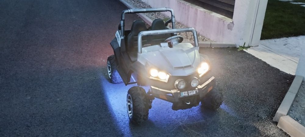 Mașinuță electrică Buggy 4x4 pentru copii până la 10 ani