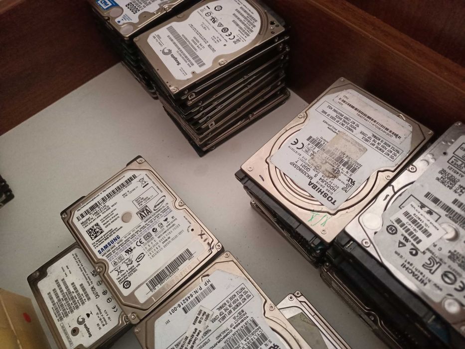 Жёсткие диски, формата 2.5.